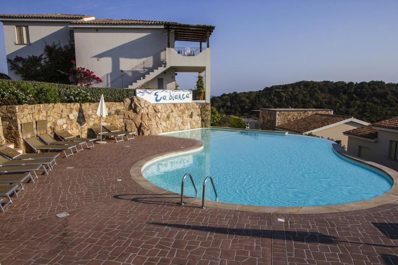 In Baja Sardinia 30355 Holiday home *